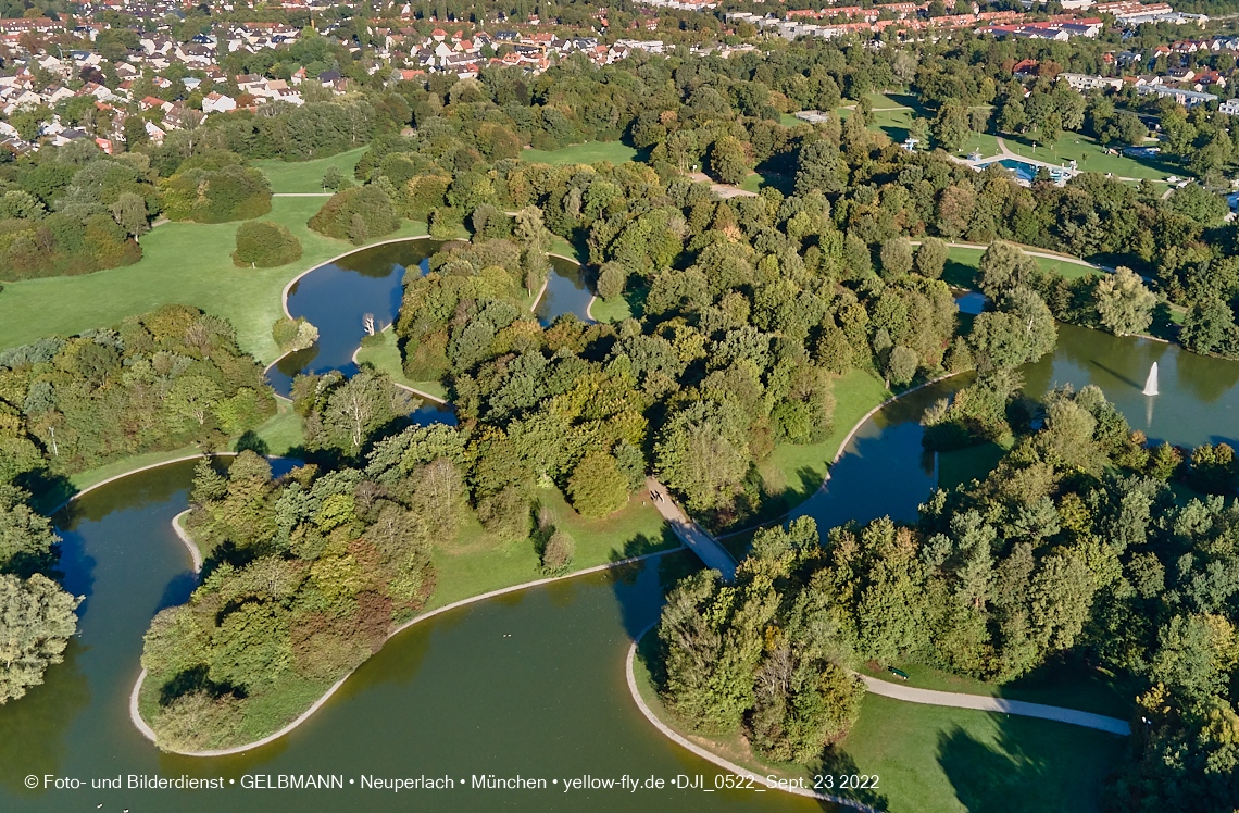 23.09.2022 - der Ostpark mir Biergarten und See in Neuperlach
